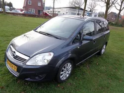 Grijs Gebruikt 2009 Opel Zafira MPV | € 1.800 (Super prijs)