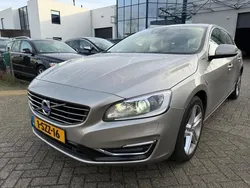 Grijs Gebruikt 2013 Volvo V60 Summum Stationwagen | € 6.350 (Eerlijke prijs)