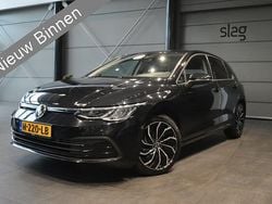 Zwart Gebruikt 2020 VW Golf VIII Style Hatchback | € 15.900 (Goede deal)