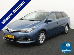 Blauw Gebruikt 2016 Toyota Auris Hybrid Trend Stationwagen | € 13.750 (Goede deal)