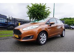 Grijs, metallic lak Gebruikt 2013 Ford Fiesta Titanium Hatchback | € 3.445