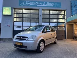 Grijs Gebruikt 2004 Opel Meriva Cosmo MPV | € 1.499 (Eerlijke prijs)