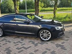 Zwart Gebruikt 2015 Audi A5 Sport Coupé | € 12.500 (Eerlijke prijs)