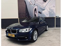 Blauw Gebruikt 2018 BMW 118 Executive Hatchback | € 16.900 (Goede deal)
