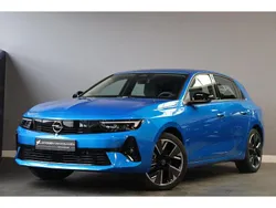 Blauw Gebruikt 2024 Opel Astra Edition Hatchback | € 25.945 (Goede deal)