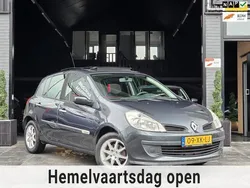 Grijs Gebruikt 2007 Renault Clio II Rip Curl Hatchback | € 2.994 (Eerlijke prijs)