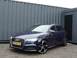 Blauw Gebruikt 2019 Audi A3 Sportback S-Line Hatchback | € 21.450 (Duur)