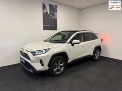 Wit (metallic) Gebruikt 2019 Toyota RAV4 SUV | € 24.990 (Eerlijke prijs)