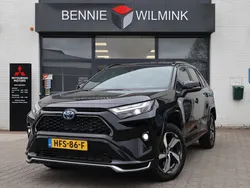 Zwart Nieuw 2024 Toyota RAV4 Hybrid Style SUV | € 48.995 (Iets duurder)