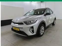 Grijs Gebruikt 2021 Kia Stonic SUV | € 17.450 (Super prijs)