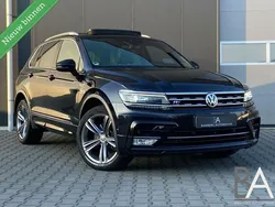 Zwart Gebruikt 2017 VW Tiguan R-line SUV | € 25.995 (Eerlijke prijs)
