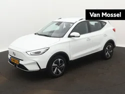 Wit Gebruikt 2022 MG ZS Comfort Sedan | € 20.495 (Eerlijke prijs)