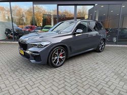 Grijs (metallic) Gebruikt 2022 BMW X5 M Sport SUV | € 67.750 (Goede deal)