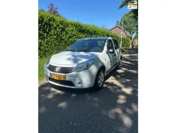 Wit Gebruikt 2010 Dacia Sandero Ambiance Hatchback | € 1.999 (Goede deal)