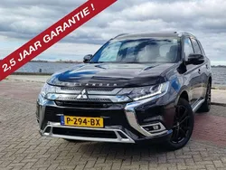 Zwart Gebruikt 2020 Mitsubishi Outlander P-HEV Edition Stationwagen | € 26.950 (Iets duurder)