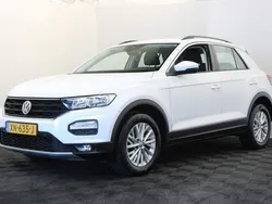 Wit Gebruikt 2018 VW T-Roc Style SUV | € 17.450 (Eerlijke prijs)