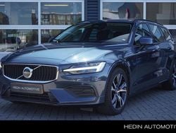 Blauw Gebruikt 2024 Volvo V60 Stationwagen | € 34.995 (Goede deal)