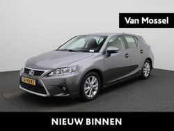 Grijs Gebruikt 2015 Lexus CT200h Luxury Line Hatchback | € 16.900 (Goede deal)