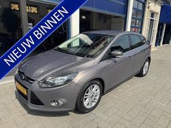 Bruin Gebruikt 2013 Ford Focus Titanium Hatchback | € 5.399 (Eerlijke prijs)