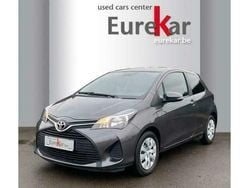 Grijs Gebruikt 2016 Toyota Yaris Life Sedan | € 7.990 (Eerlijke prijs)