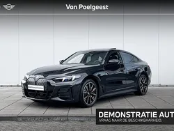 Saphirschwarz metallic (475) (zwart metallic) Gebruikt 2025 BMW i4 M Sport Sedan | € 68.433