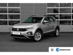 Grijs Gebruikt 2023 VW T-Roc Life SUV | € 25.845 (Eerlijke prijs)