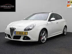 Wit Gebruikt 2013 Alfa Romeo Giulietta Quadrifoglio Verde Hatchback | € 10.950
