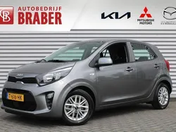 Grijs, metallic lak Gebruikt 2023 Kia Picanto Hatchback | € 17.450 (Iets duurder)