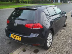 Zwart Gebruikt 2013 VW Golf VII Trendline Hatchback | € 9.250 (Eerlijke prijs)