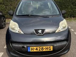 Grijs Gebruikt 2006 Peugeot 107 Hatchback | € 2.500 (Iets duurder)