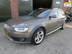 Grijs, metallic lak Gebruikt 2015 Audi A4 Allroad Proline Stationwagen | € 12.950