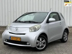 Grijs Gebruikt 2010 Toyota iQ Hatchback | € 6.499 (Eerlijke prijs)