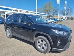 Zwart Gebruikt 2020 Toyota RAV4 Hybrid SUV | € 30.950 (Goede deal)
