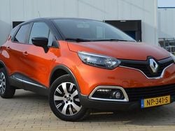 Oranje (metallic) Gebruikt 2017 Renault Captur LIMITED SUV | € 7.995 (Super prijs)