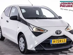 Wit Gebruikt 2020 Toyota Aygo Hatchback | € 9.790 (Goede deal)