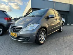 Grijs, metallic lak Gebruikt 2009 Mercedes A160 Classic Hatchback | € 3.650 (Eerlijke prijs)