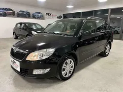 Zwart Gebruikt 2011 Skoda Fabia Elegance Stationwagen | € 5.450 (Duur)