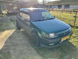 Groen Gebruikt 1997 Citroën Saxo VTR Sport Hatchback | € 1.000
