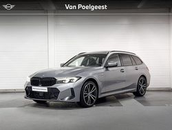 Skyscraper grey metallic (grijs metallic) Gebruikt 2024 BMW 320e M Sport Stationwagen | € 43.900 (Iets duurder)