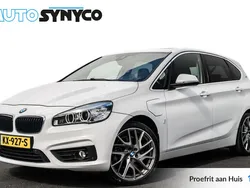 Wit, metallic lak Gebruikt 2016 BMW 225 Active Tourer Comfort Edition MPV | € 15.650 (Eerlijke prijs)