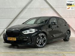 Zwart Gebruikt 2022 BMW 118 Executive Hatchback | € 26.495 (Eerlijke prijs)