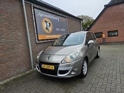 Beige Gebruikt 2010 Renault Scénic III Privilege MPV | € 2.645 (Super prijs)