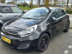 Zwart Gebruikt 2014 Kia Rio Plus Hatchback | € 7.000 (Duur)