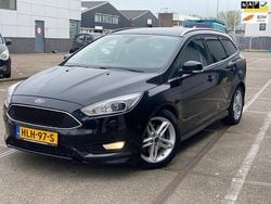 Zwart Gebruikt 2015 Ford Focus Titanium Stationwagen | € 10.950 (Goede deal)