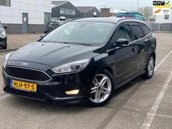 Zwart Gebruikt 2015 Ford Focus Titanium Stationwagen | € 10.950 (Super prijs)