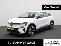 Blanc glacier 369 Gebruikt 2023 Renault Mégane Equilibre Hatchback | € 24.940 (Super prijs)
