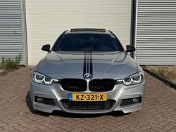 Zilver Gebruikt 2017 BMW 320 M Sport Stationwagen | € 21.995