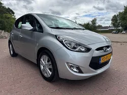 Grijs, metallic lak Gebruikt 2011 Hyundai ix20 MPV | € 7.400 (Eerlijke prijs)