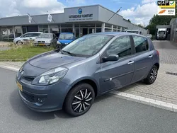 Blauw Gebruikt 2006 Renault Clio II Hatchback | € 1.849 (Eerlijke prijs)
