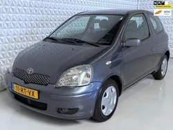 Blauw Gebruikt 2005 Toyota Yaris Hatchback | € 2.499 (Eerlijke prijs)
